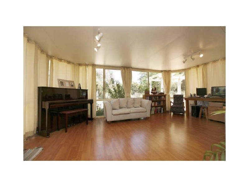 33 Brigden Crescent, Theodore ACT 2905