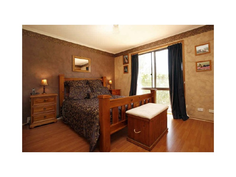 33 Brigden Crescent, Theodore ACT 2905