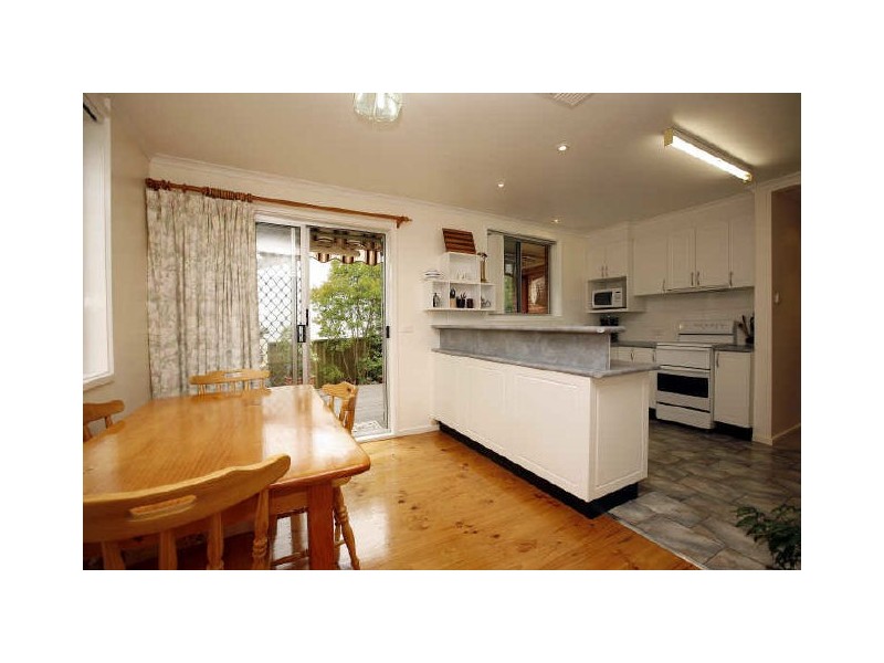 31 Embley Street, Holder ACT 2611