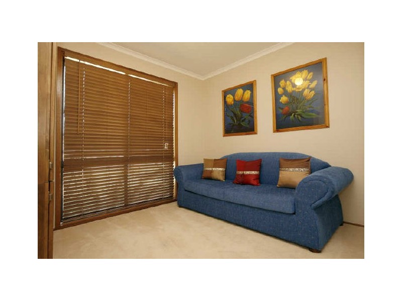 17 Bucknel Circuit, Isabella Plains ACT 2905