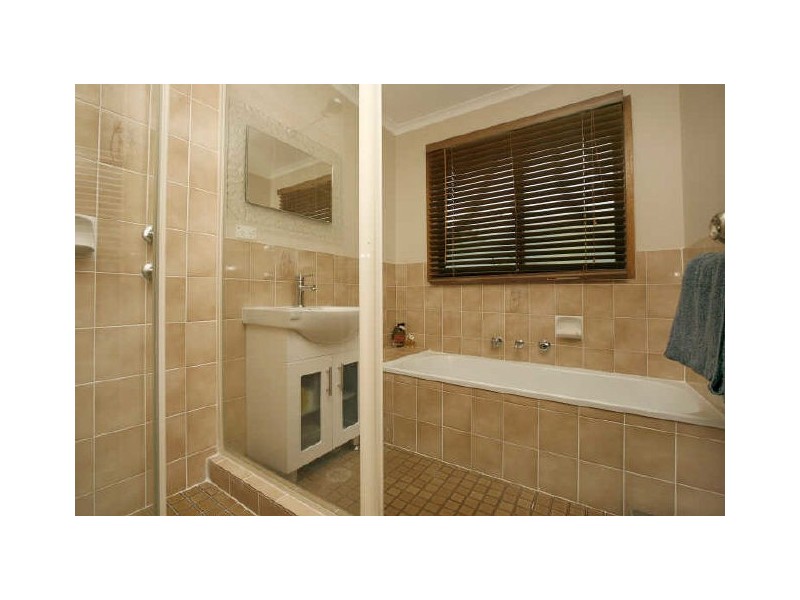 17 Bucknel Circuit, Isabella Plains ACT 2905