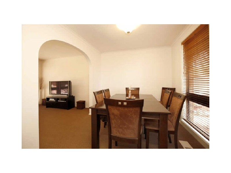 8 Marston Place, Macarthur ACT 2904