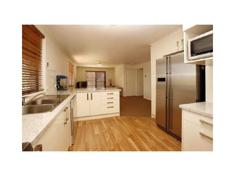 8 Marston Place, Macarthur ACT 2904