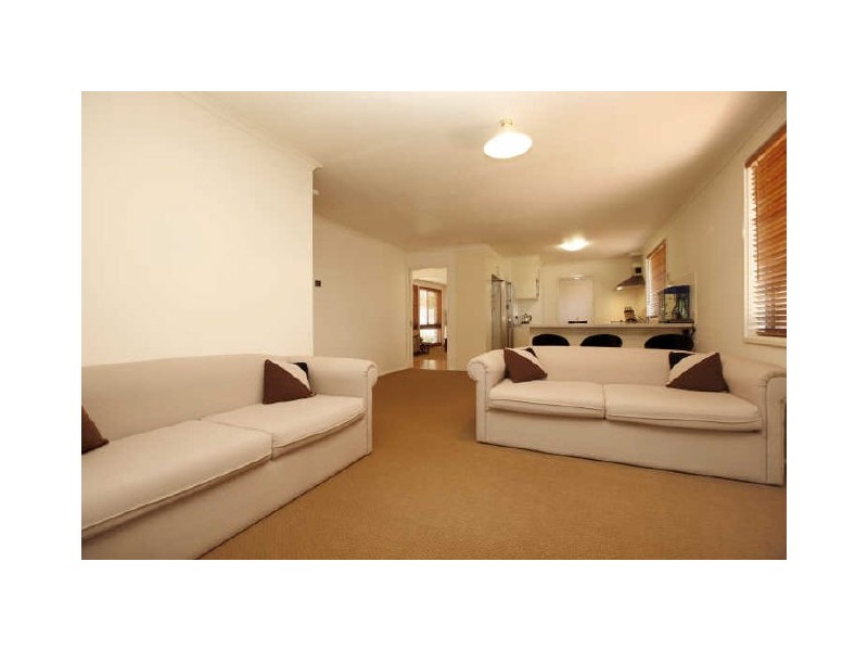 8 Marston Place, Macarthur ACT 2904