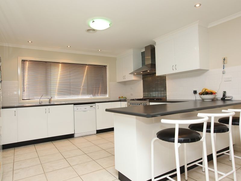 9 Banyule Grove, Conder ACT 2906