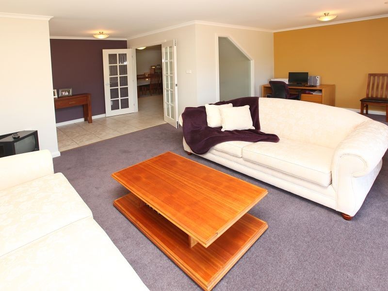 9 Banyule Grove, Conder ACT 2906