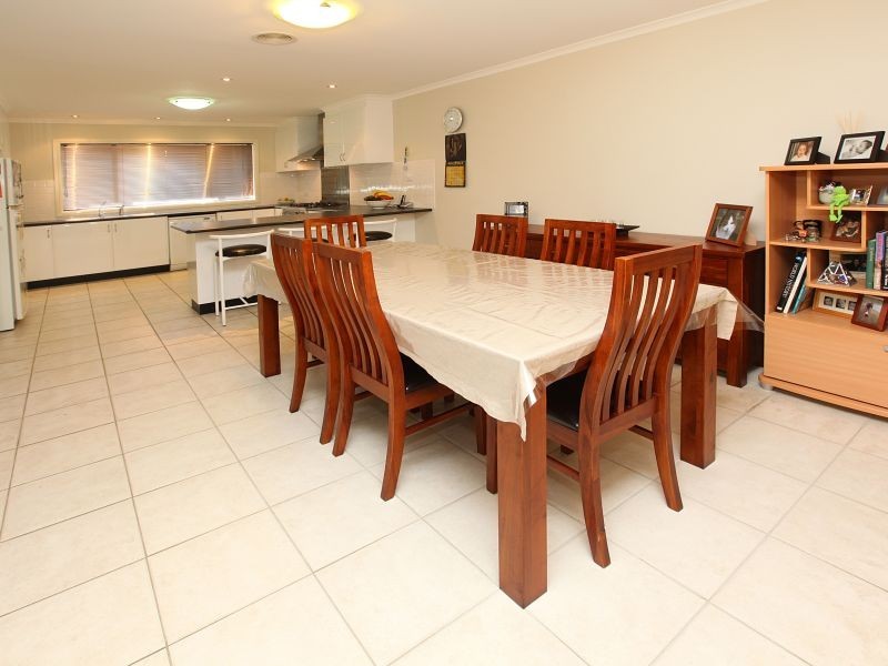 9 Banyule Grove, Conder ACT 2906