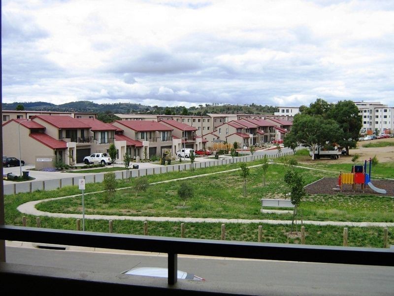 66 Eileen Good Street, Greenway ACT 2900