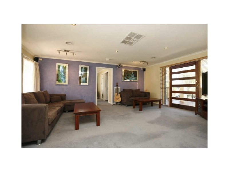 73 Kingsmill Street, Kambah ACT 2902