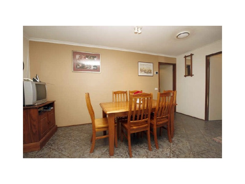 46 Kneeshaw Street, Monash ACT 2904