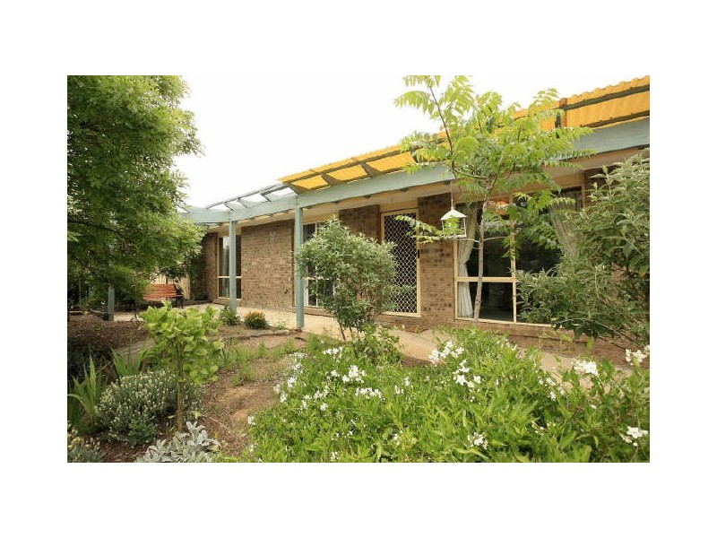 8 Sommers Street, Conder ACT 2906