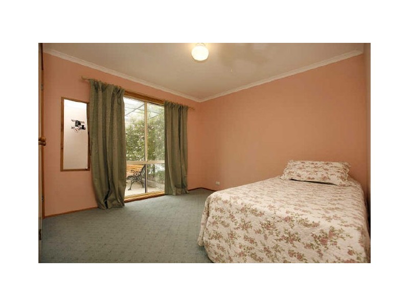 8 Sommers Street, Conder ACT 2906