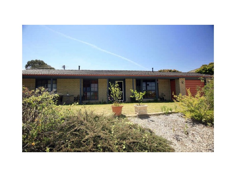 22 Whiteman Street, Wanniassa ACT 2903