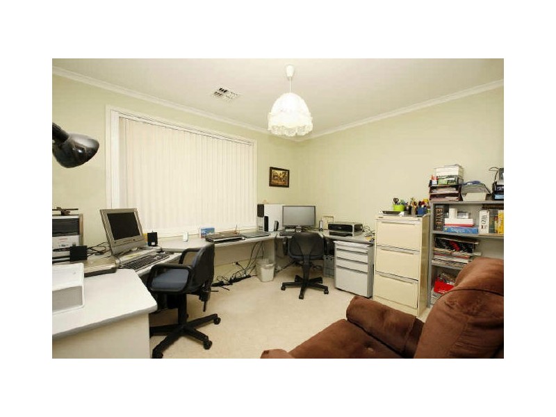 41 Williamson Street, Holder ACT 2611