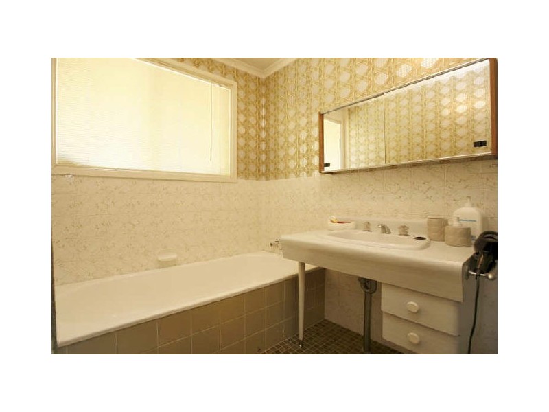 41 Williamson Street, Holder ACT 2611