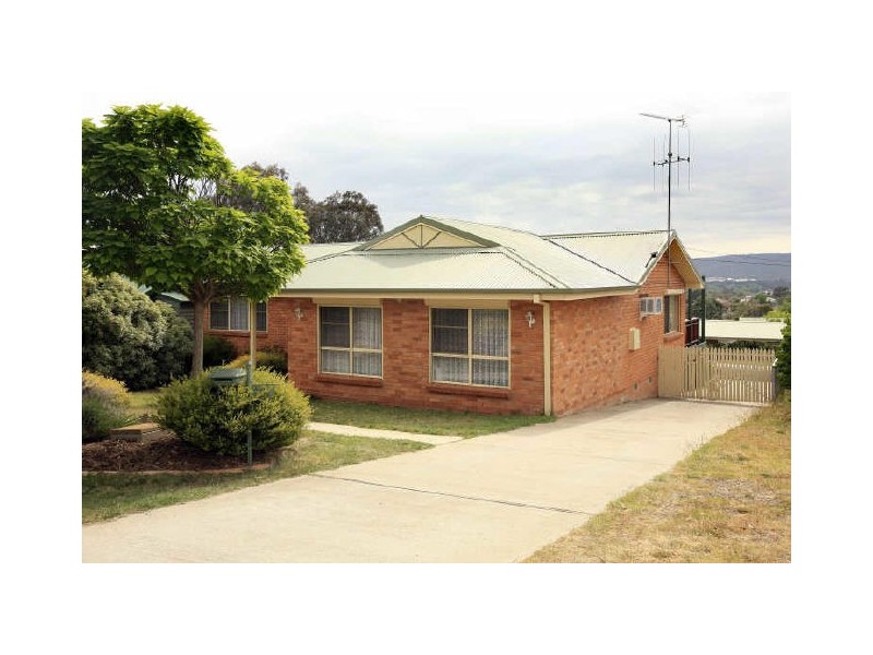 35 Brereton Street, Queanbeyan NSW 2620