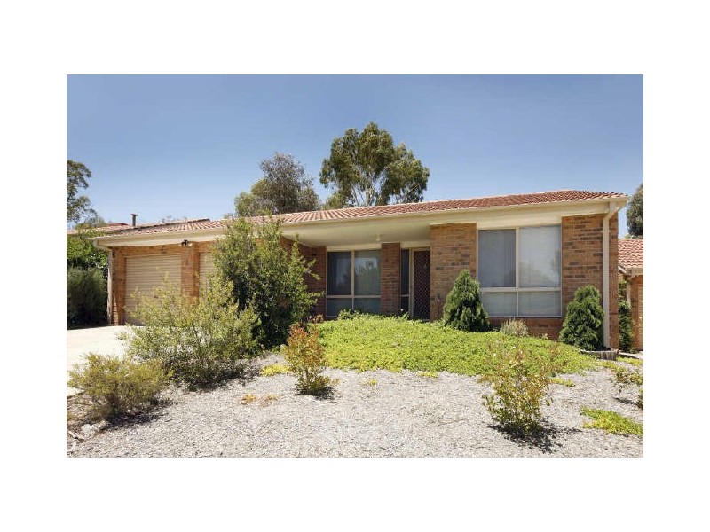 2/61 Derrington Crescent, Bonython ACT 2905