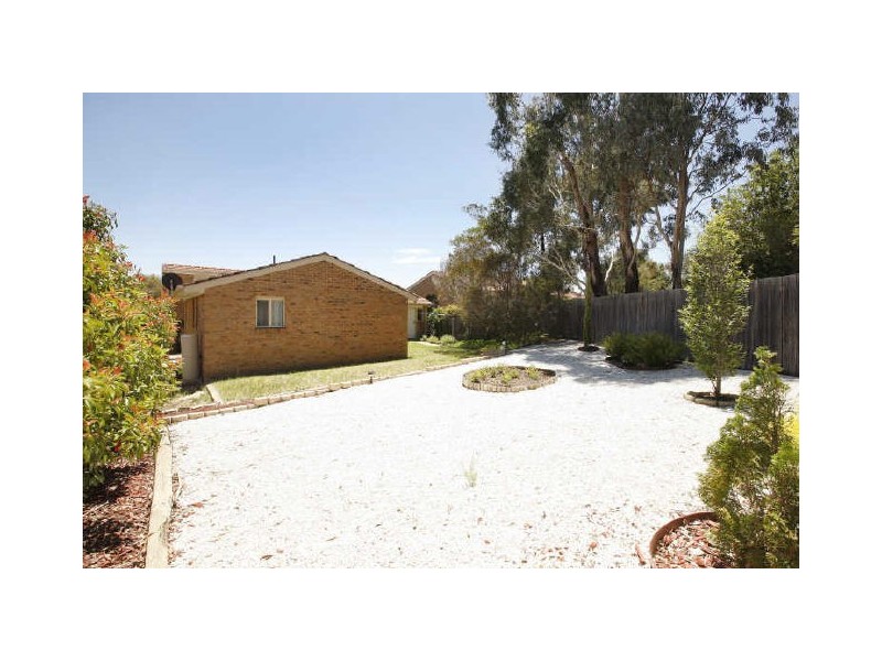 2/61 Derrington Crescent, Bonython ACT 2905