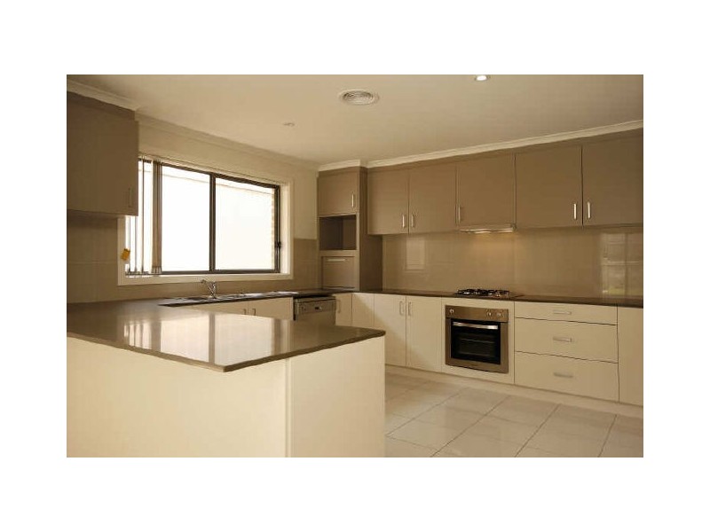 20 Balcombe Street, Jerrabomberra NSW 2619