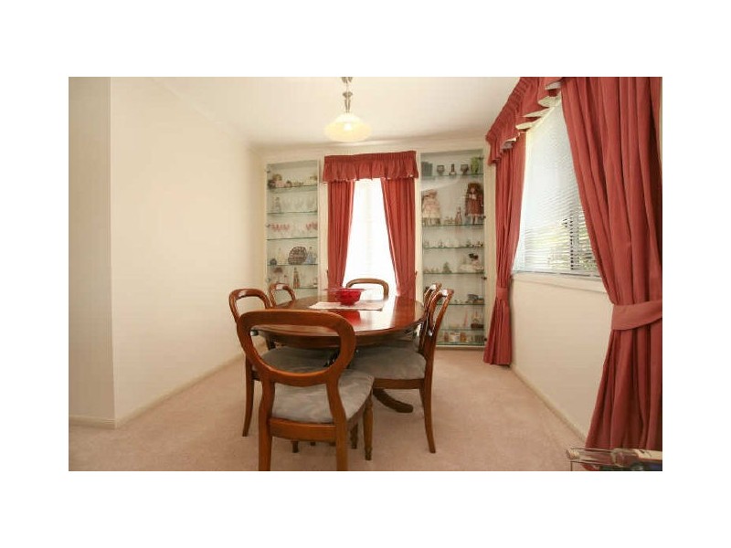 8 Rumsey Place, Banks ACT 2906