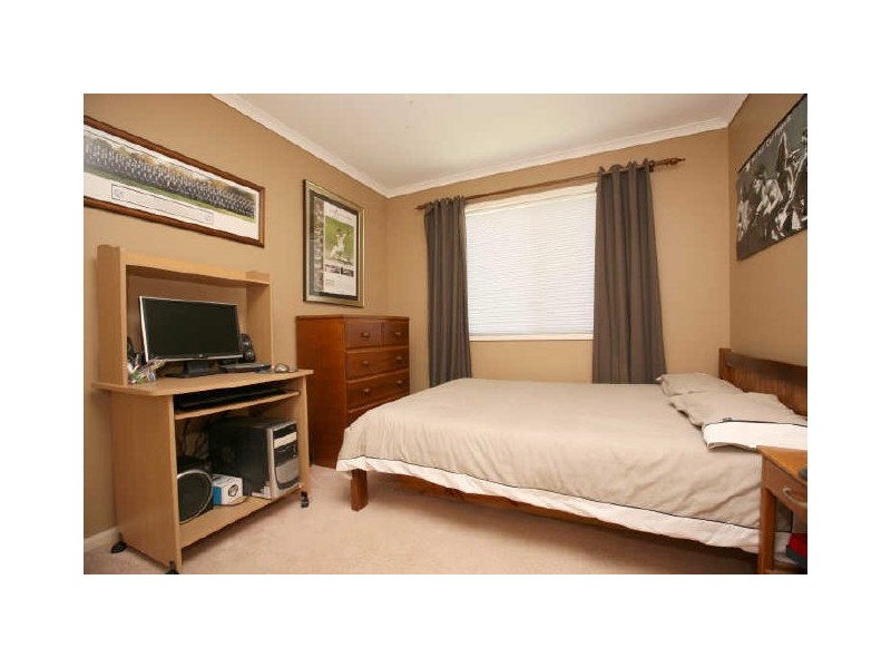 8 Rumsey Place, Banks ACT 2906