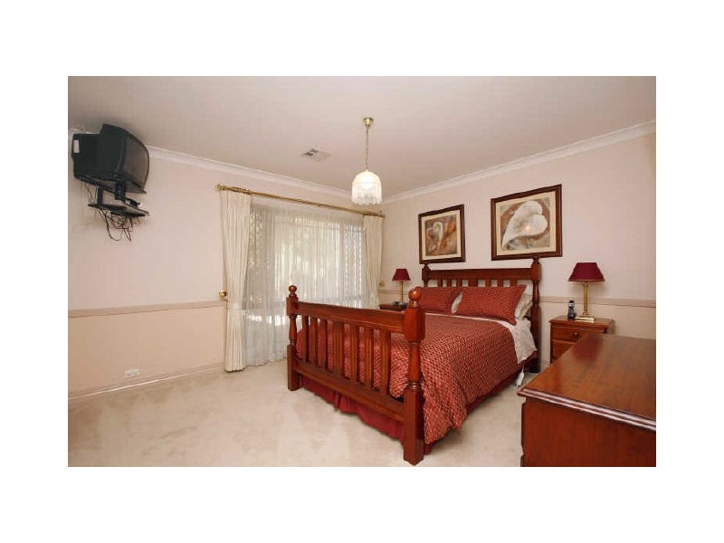 31 Fingleton Crescent, Gordon ACT 2906