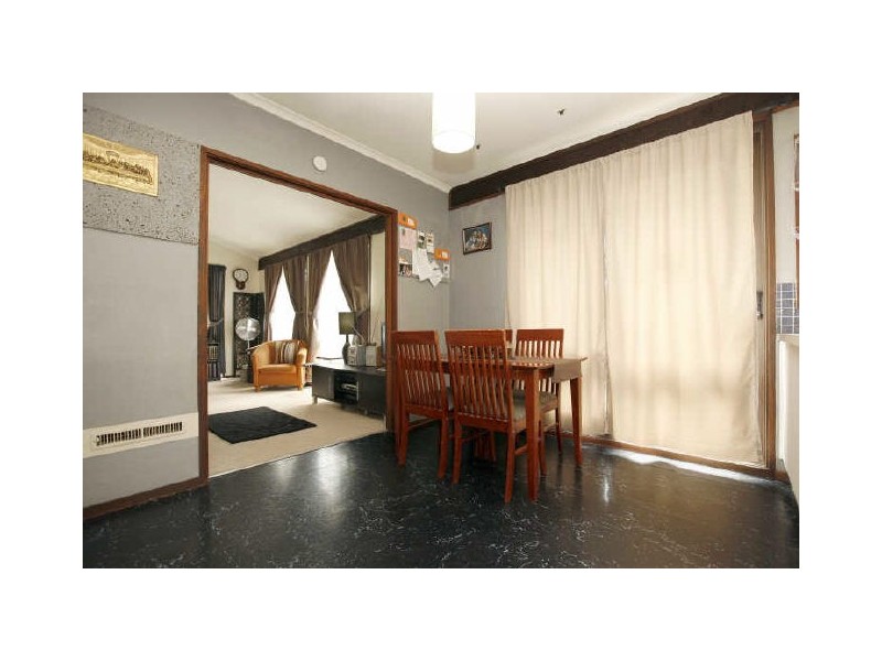 73 Solomon Crescent, Latham ACT 2615