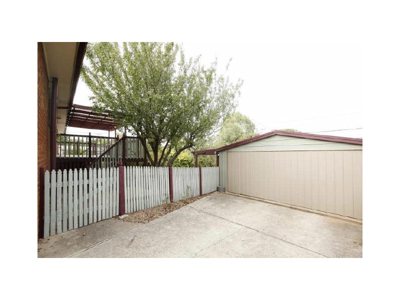 8 Keys Crescent, Wanniassa ACT 2903