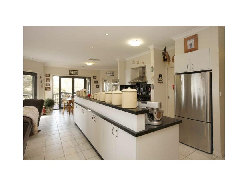7 Evan Place, Jerrabomberra NSW 2619