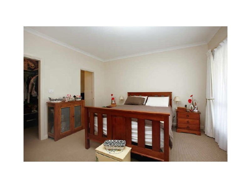 7 Evan Place, Jerrabomberra NSW 2619