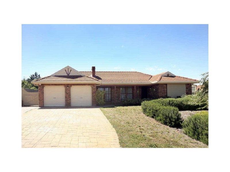 6 Christie Place, Gordon ACT 2906