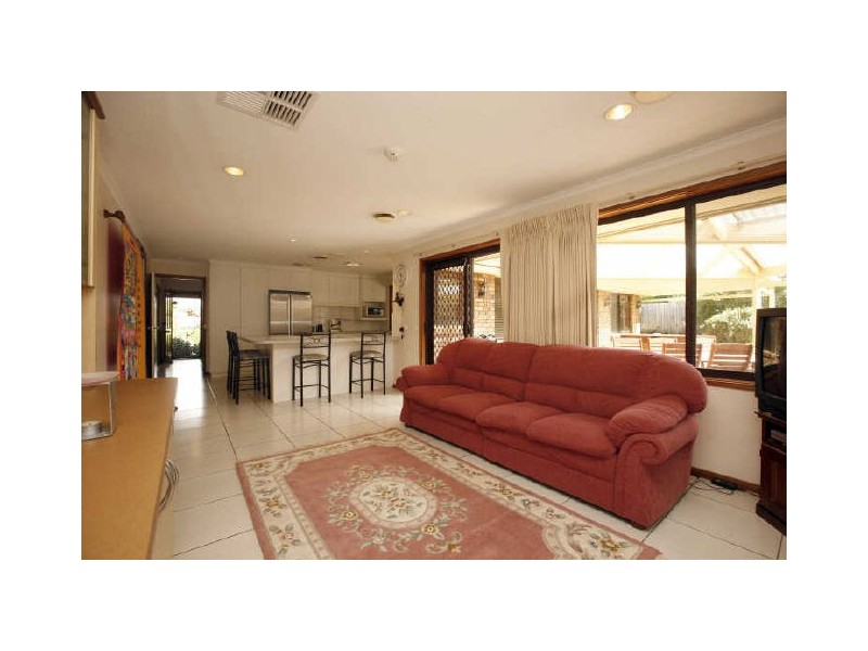 6 Christie Place, Gordon ACT 2906