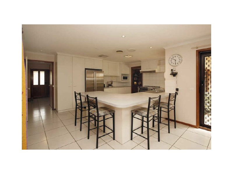 6 Christie Place, Gordon ACT 2906