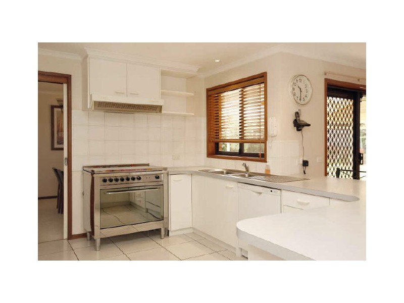 6 Christie Place, Gordon ACT 2906