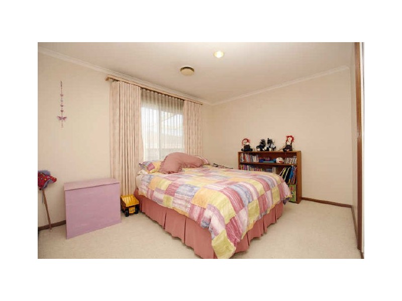 6 Christie Place, Gordon ACT 2906
