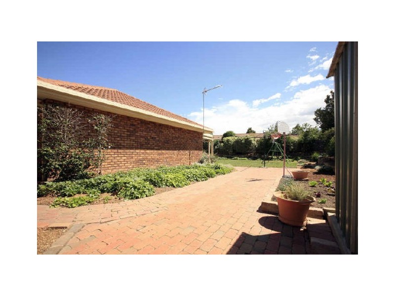 6 Christie Place, Gordon ACT 2906