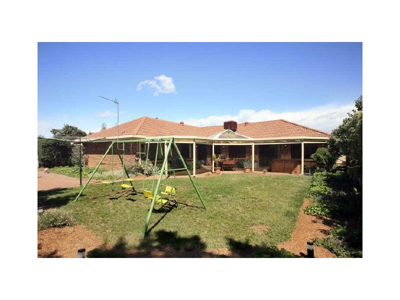 6 Christie Place, Gordon ACT 2906