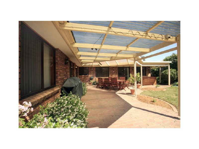 6 Christie Place, Gordon ACT 2906