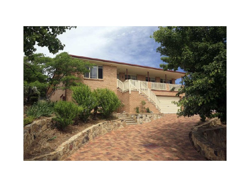 10 Myles Connell Crescent, Gordon ACT 2906