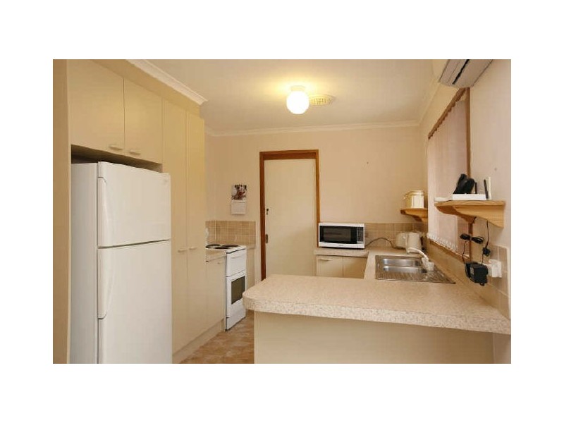 1/35 Bellchambers Crescent, Banks ACT 2906