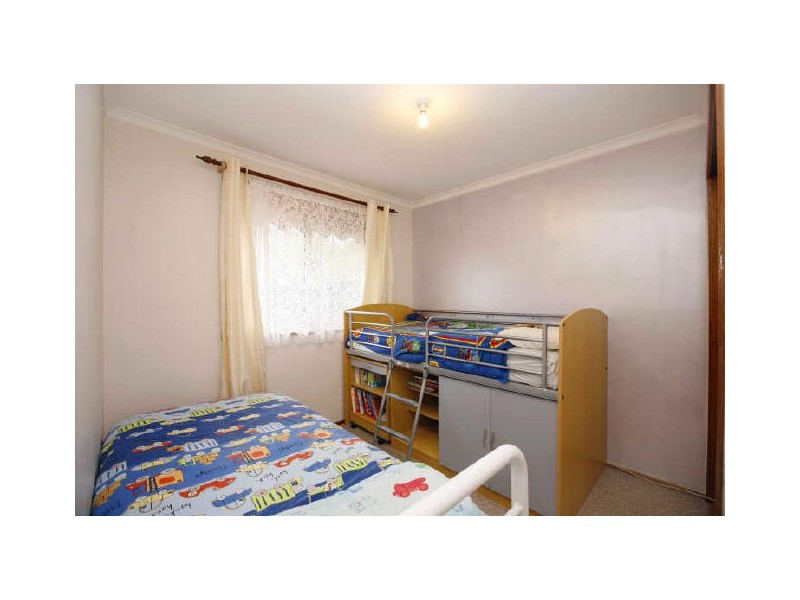 1/35 Bellchambers Crescent, Banks ACT 2906