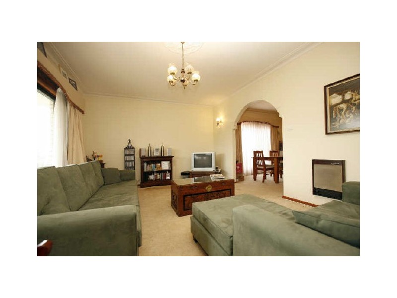 15 Graham Place, Queanbeyan NSW 2620