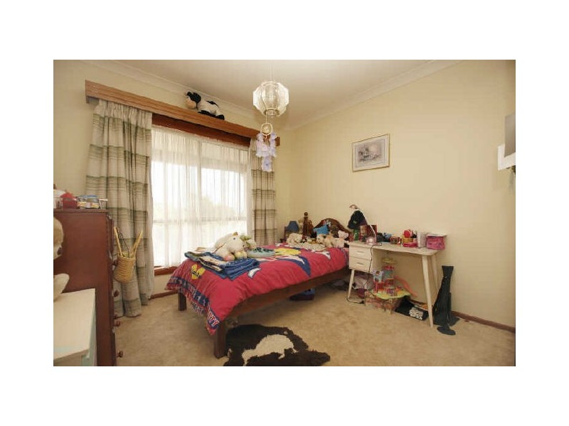 15 Graham Place, Queanbeyan NSW 2620