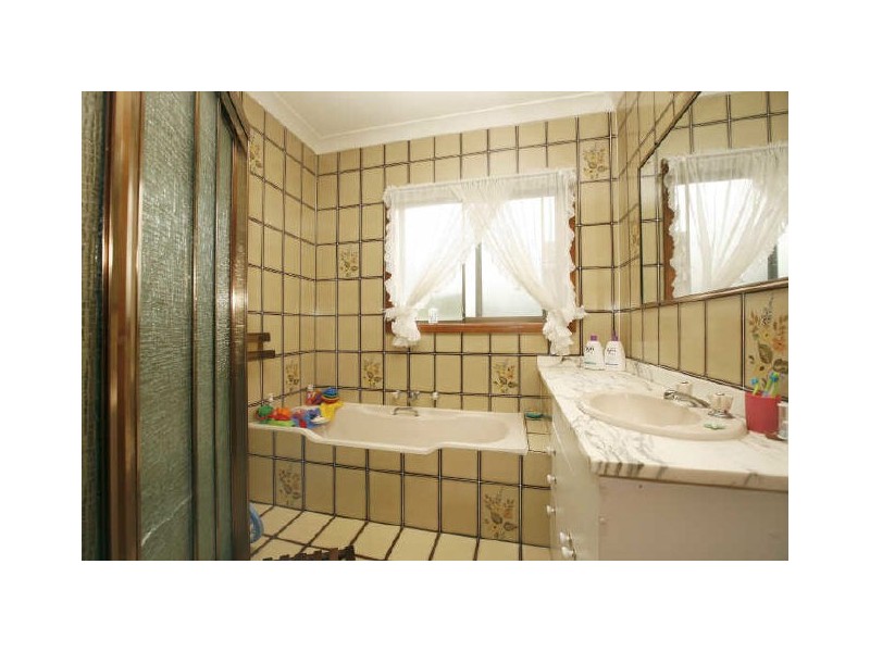 15 Graham Place, Queanbeyan NSW 2620