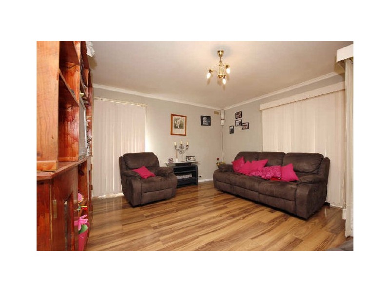 13 Jarrah Street, Queanbeyan NSW 2620