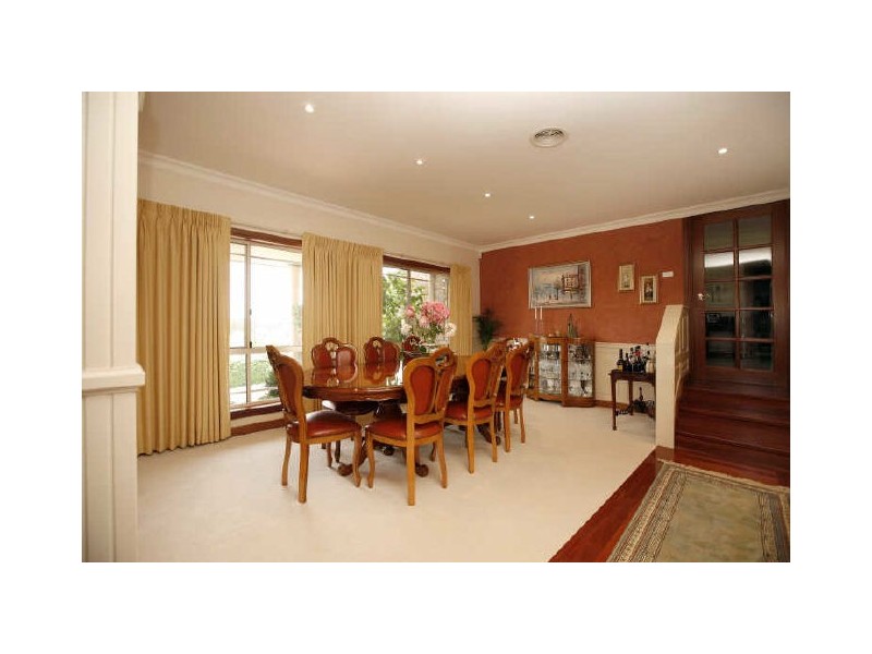 88 Royalla Drive, Royalla NSW 2620