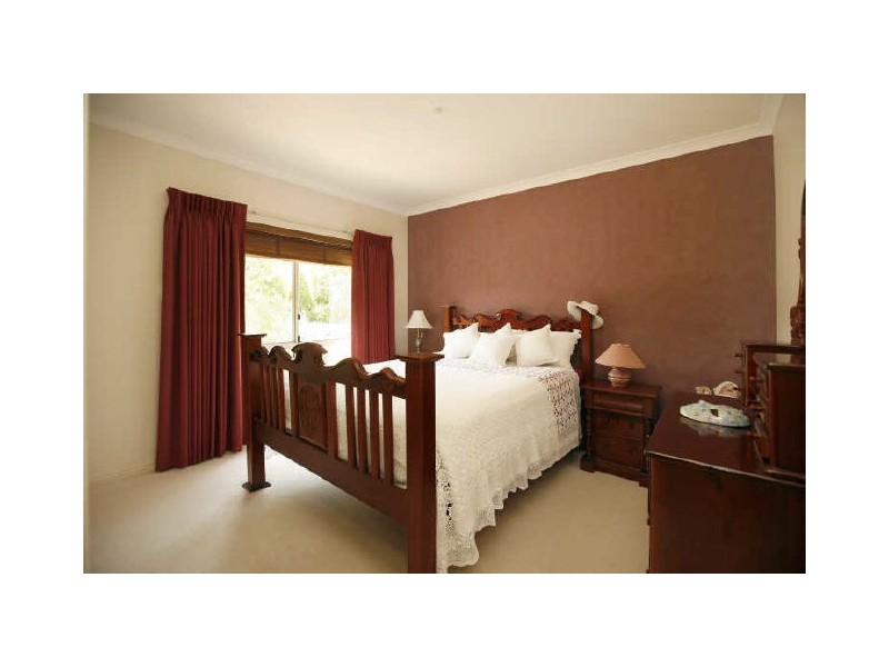 88 Royalla Drive, Royalla NSW 2620