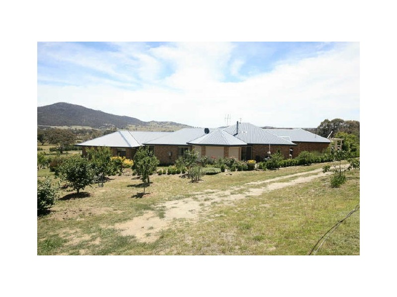 88 Royalla Drive, Royalla NSW 2620