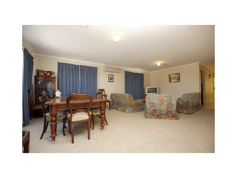 63/67 Barraclough Crescent, Monash ACT 2904