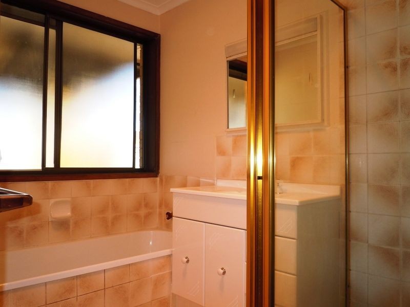 4 Ahern Place, Monash ACT 2904